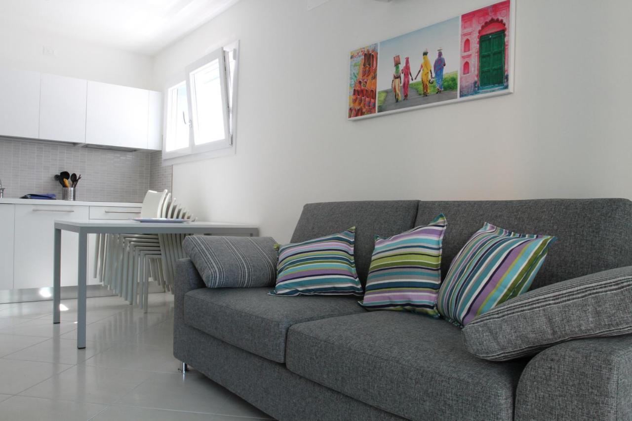 Ba - Carla Apartments - Modern Apartments - Линьяно-Саббьядоро Экстерьер фото
