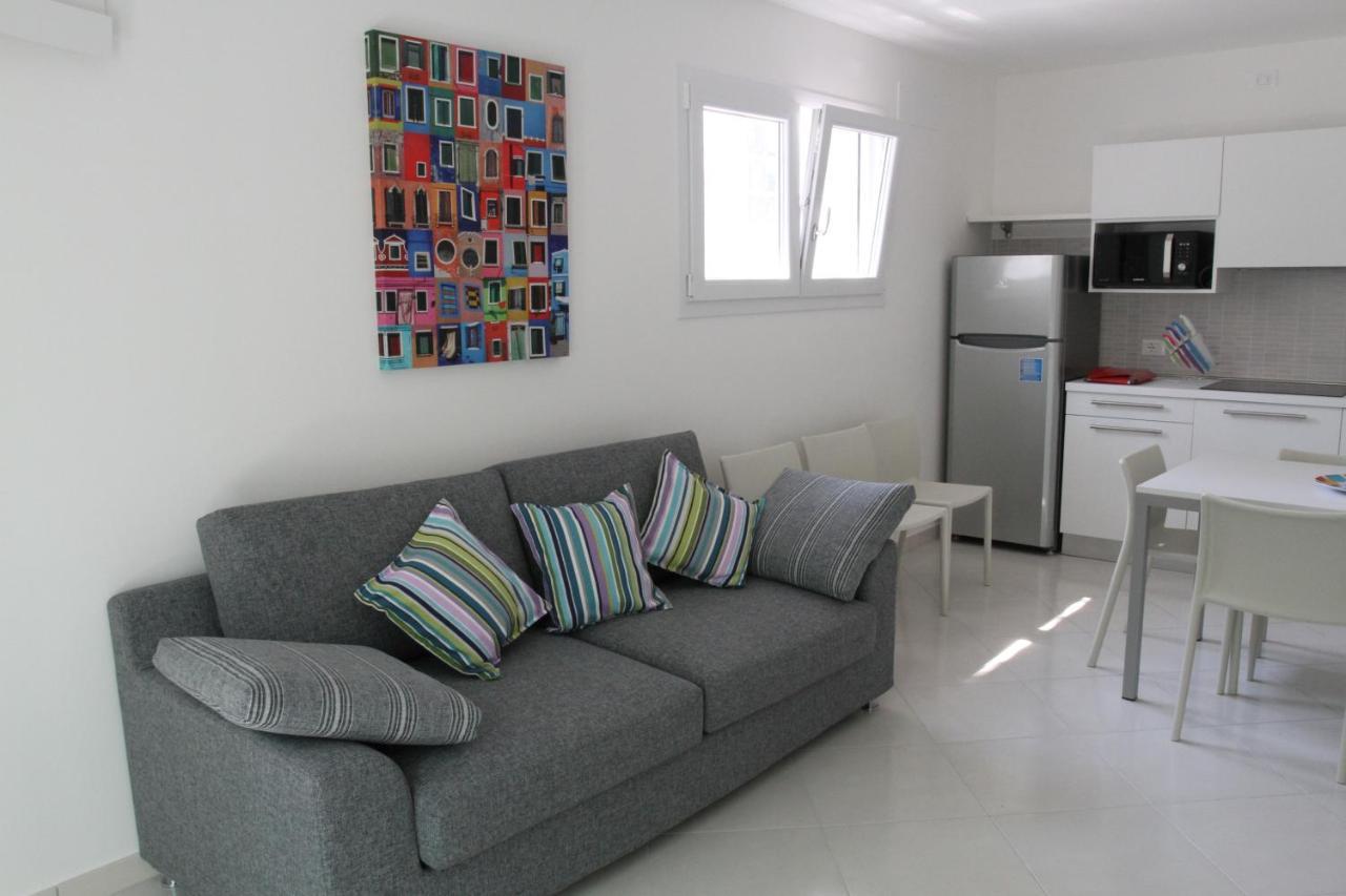 Ba - Carla Apartments - Modern Apartments - Линьяно-Саббьядоро Экстерьер фото